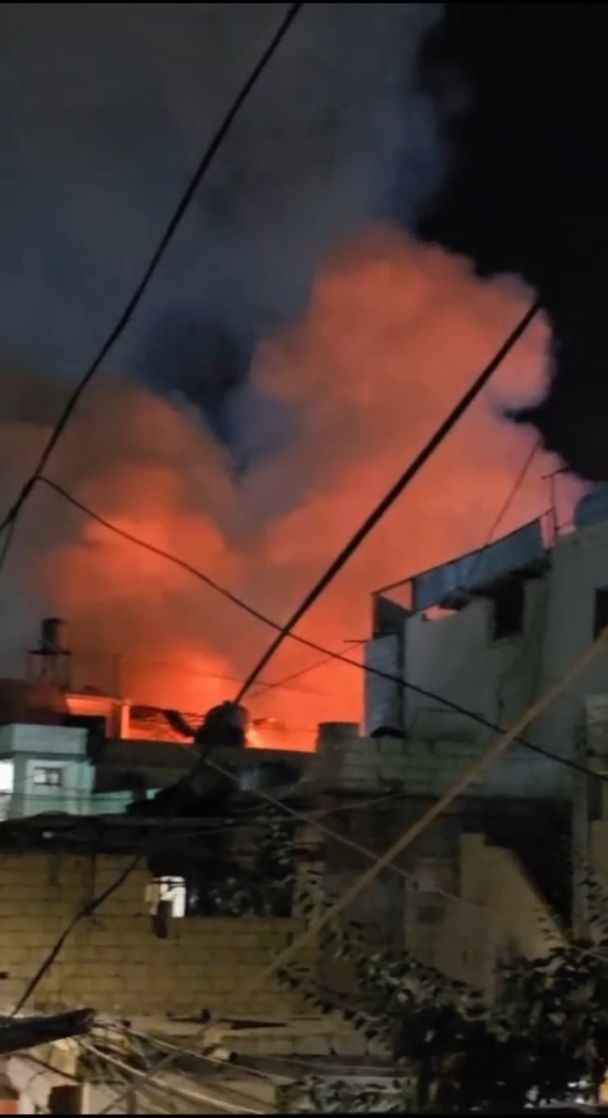 תקיפה דרמטית בדרום לבנון: דיווחים על נפגעים רבים בעין אל-חילווה